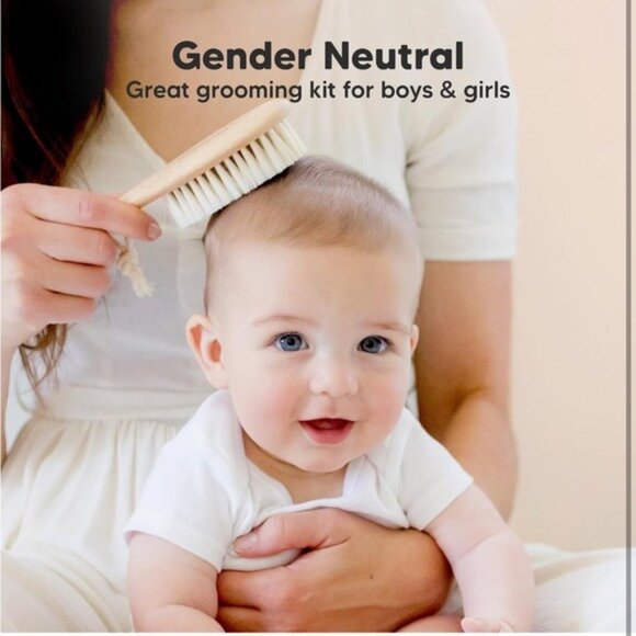 NWT Baby Wooden Hairbrush - Natural Cream Bristles Scalp Care Gift - Picture 8 of 9